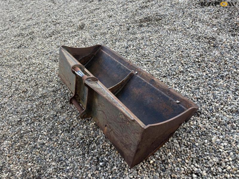 Skovl med S40 hitch 5