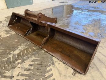 Skovl med S70 hitch
