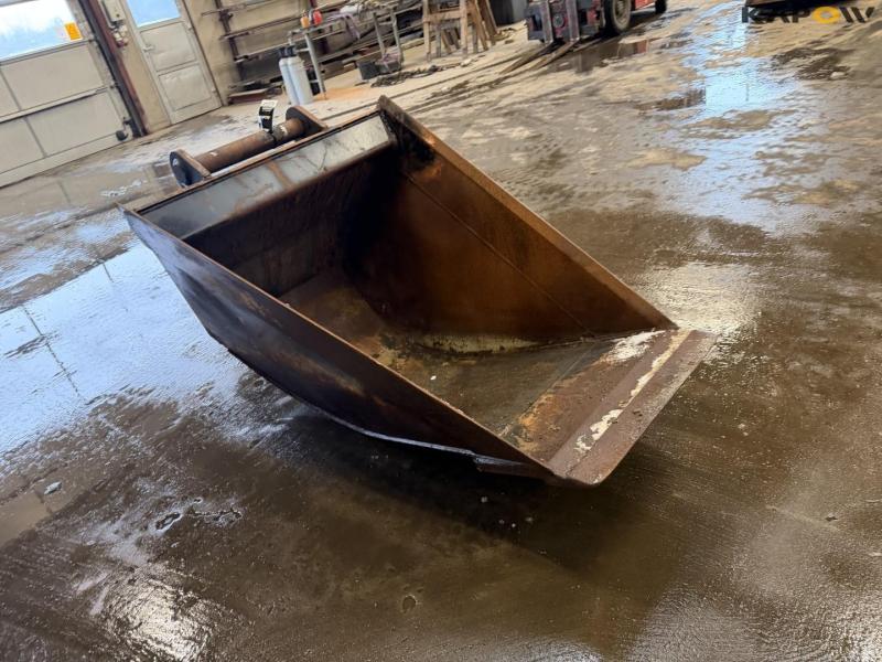 Skovl med S70 hitch 3