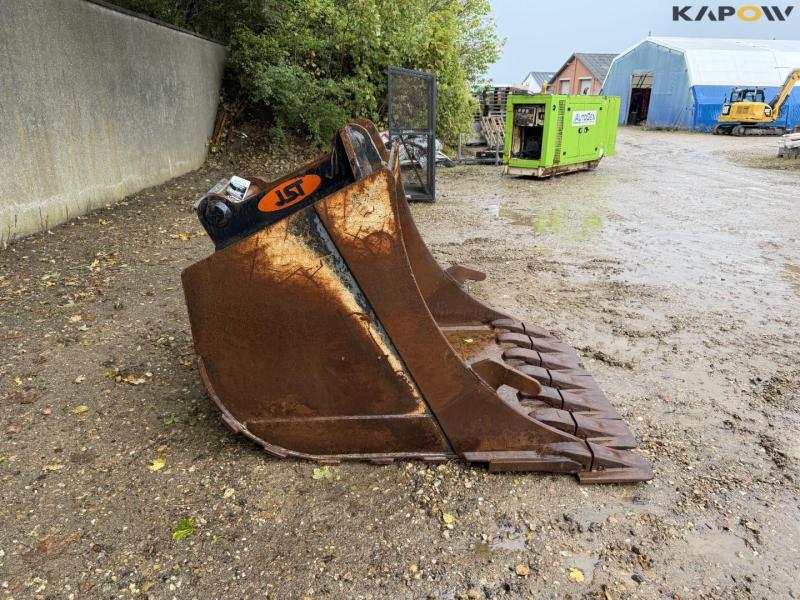 Skovl med S80 hitch 4