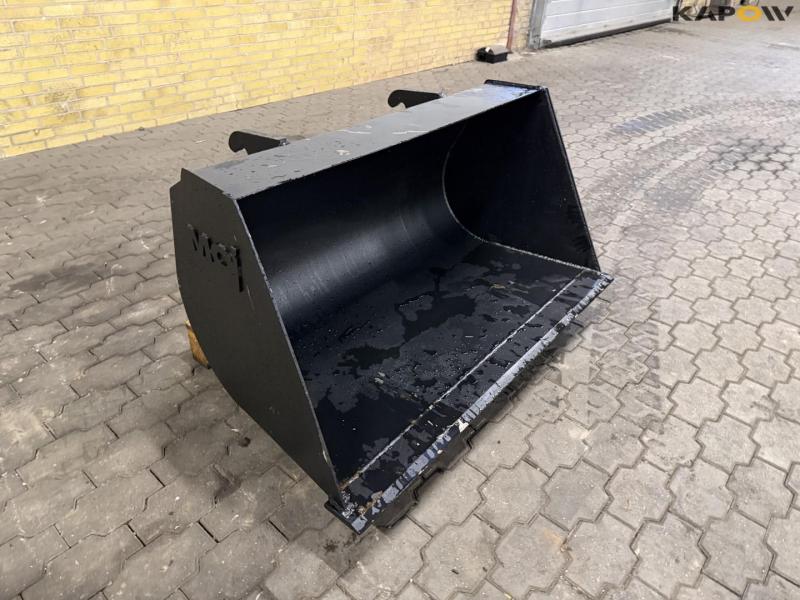 Skovl med Weidemann hitch 3
