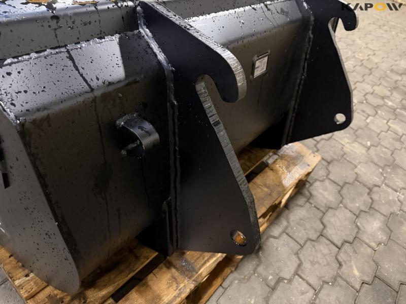 Skovl med Weidemann hitch 9