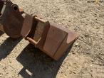 Skovle med S40 hitch - 3 stk. 24