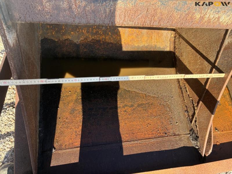 Skovlholder, skovl og pallegafler med Hydrema hitch 13