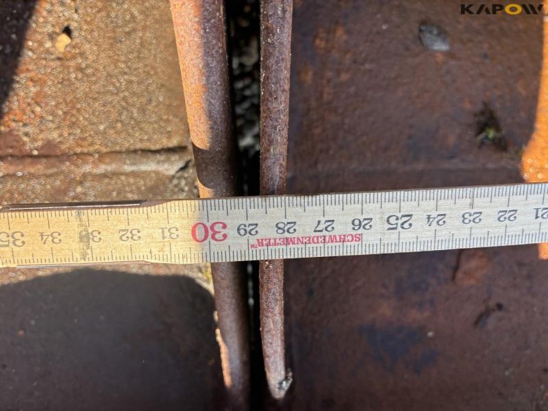 Skovlholder, skovl og pallegafler med Hydrema hitch 15