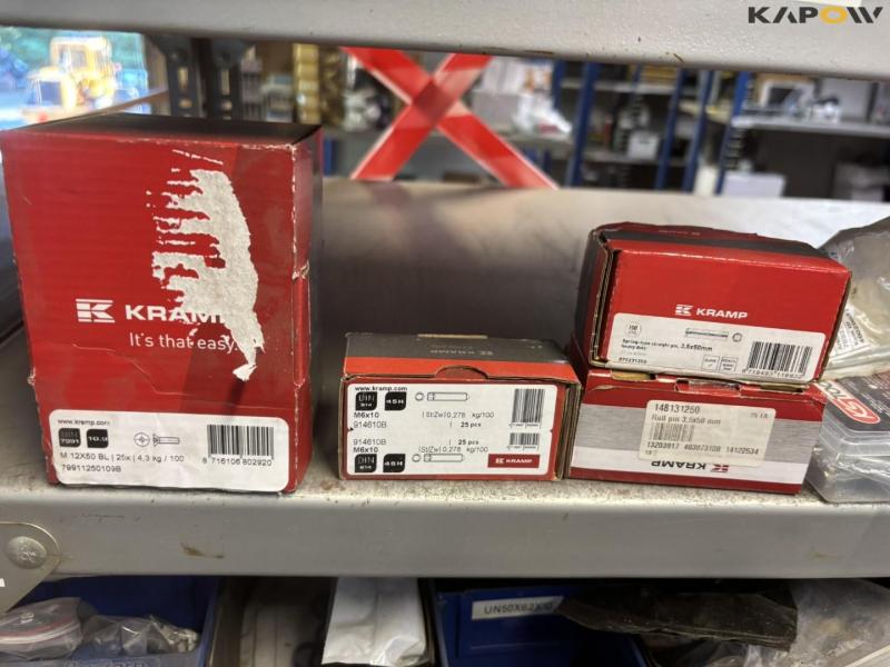 Skruer og diverse 67