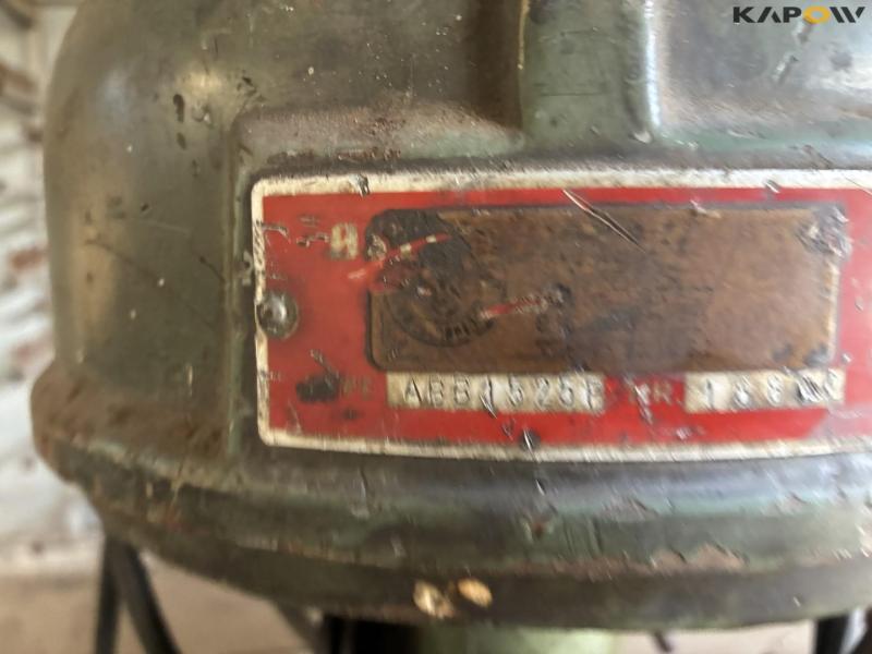 Søjlebordmaskine med tilbehør og bord 7