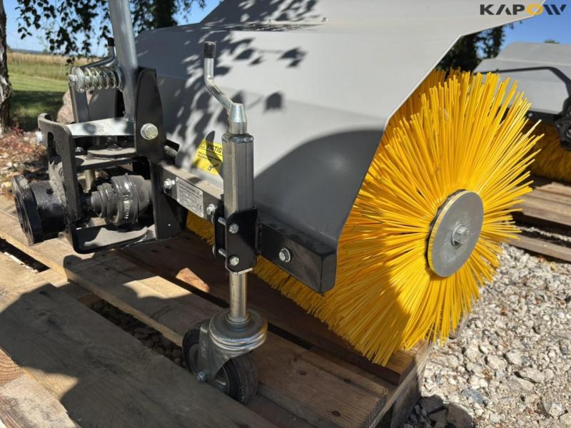 Ferrari FB 81 kost 13