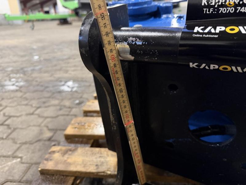 Sortergrab med Hydrema hitch 14