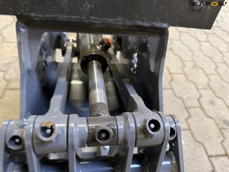 Sortergrab med S40 hitch 10