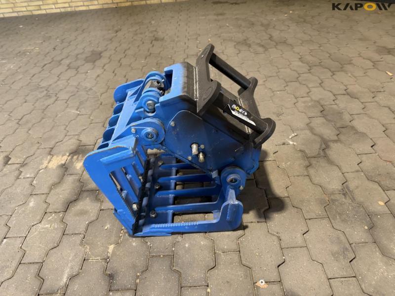 Sortergrab med S40 hitch 8