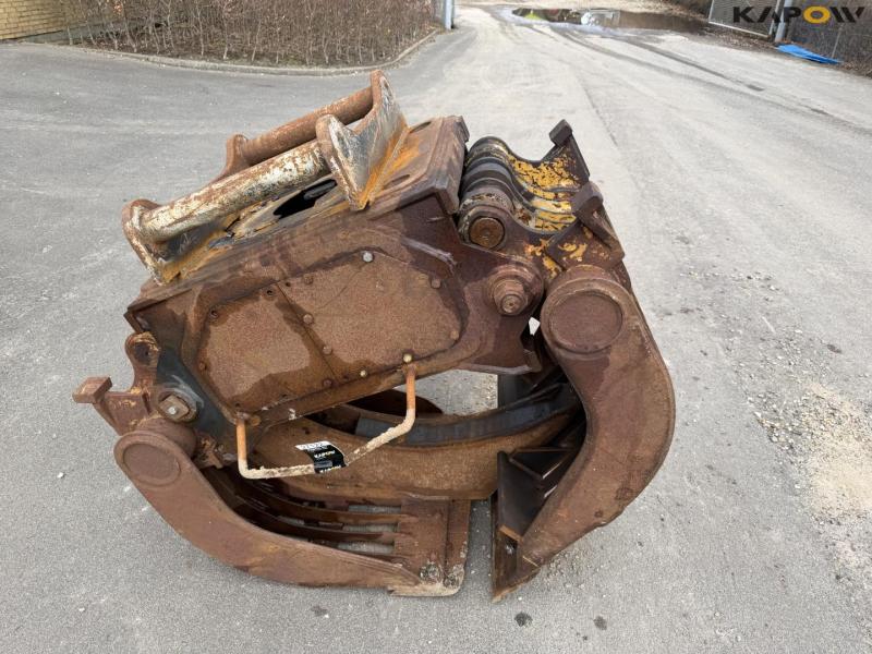 Sortergrab med S70 hitch 2