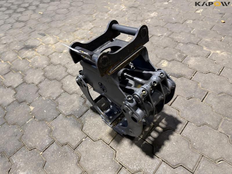 Sortergrab med S40 hitch 5