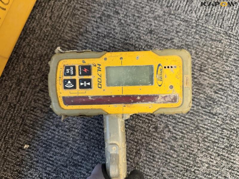 Spectra trimble LL300N rotationslaser med stativ 12