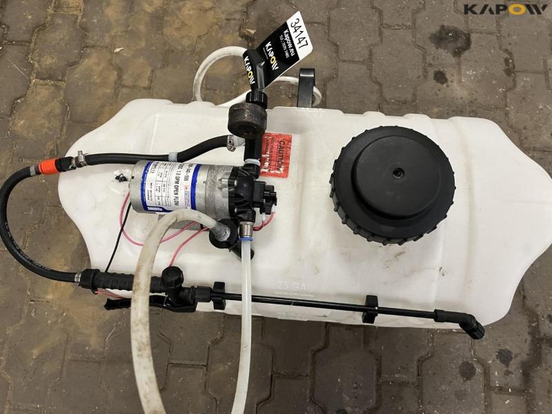 Sprøjtetank med pumpe 9