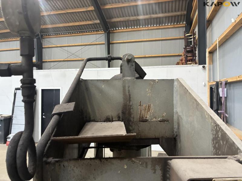 Stenhøj 100Tons presser 15