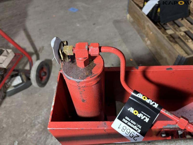 Stenhøj 25 ton presser 10