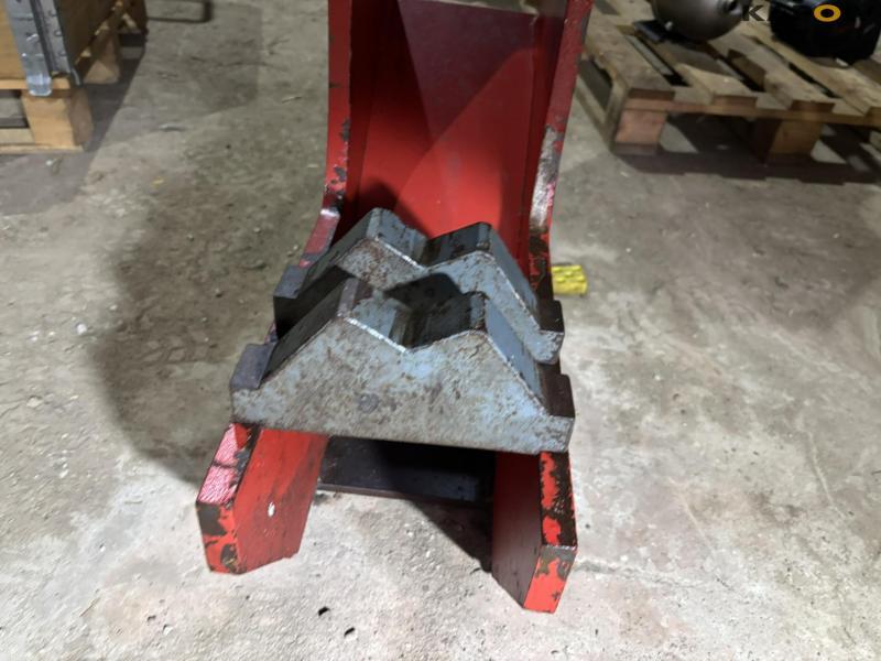 Stenhøj 25 ton presser 15