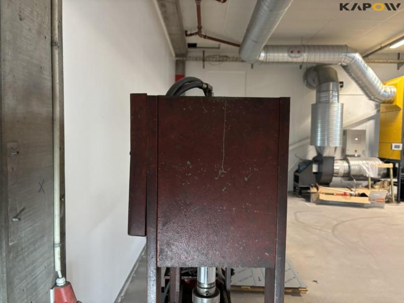 Stenhøj 40 elektrisk presser 13