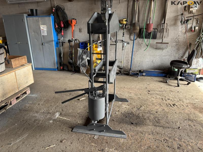 Stenhøj 40 ton presser 4