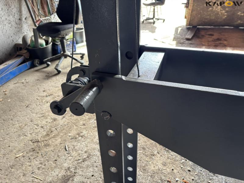 Stenhøj 40 ton presser 16