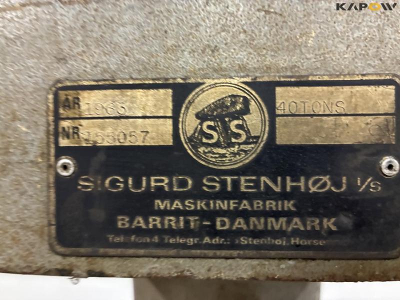 Stenhøj 40 tons presser 6