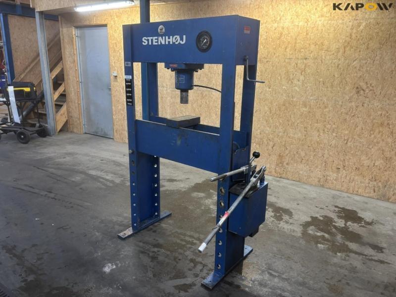Stenhøj 40ton presser 1