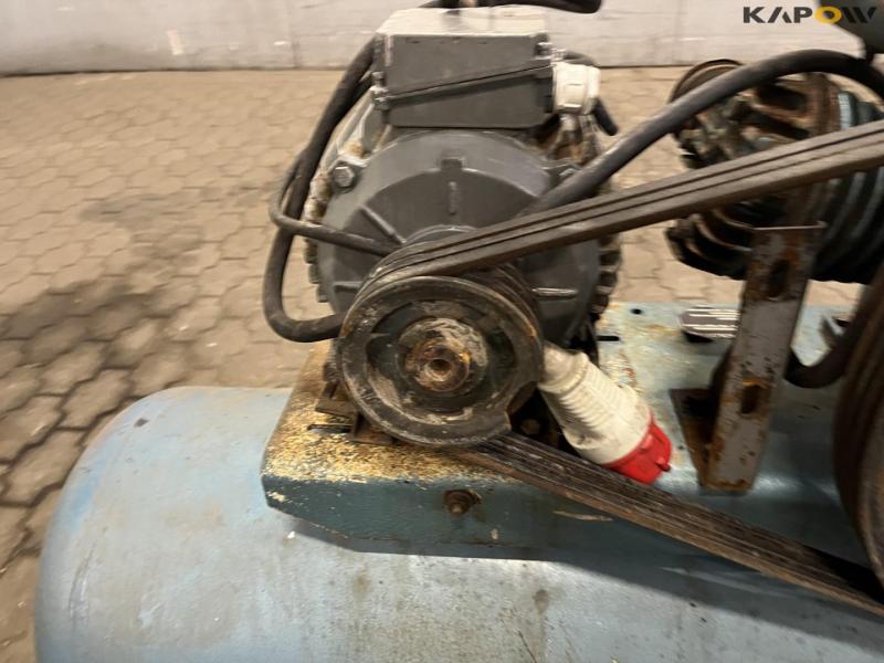 Stenhøj kompressor 11
