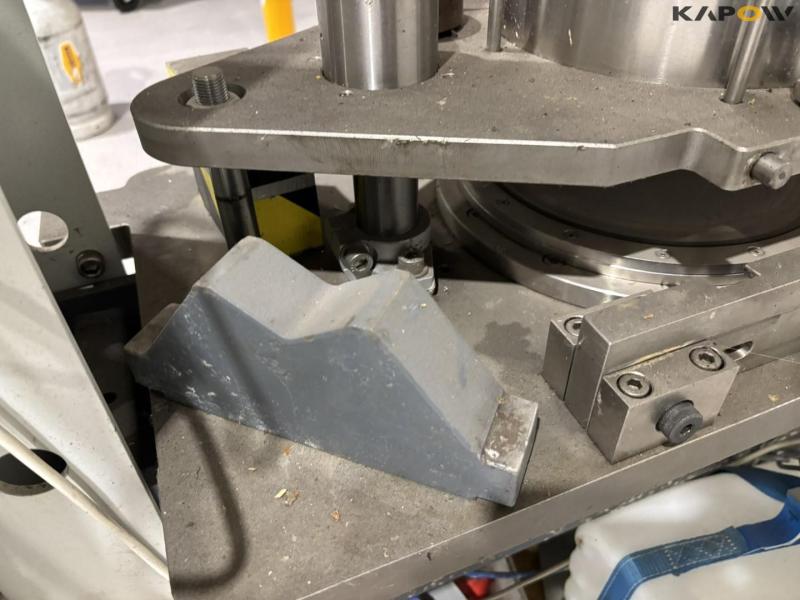 Stenhøj special presser 28