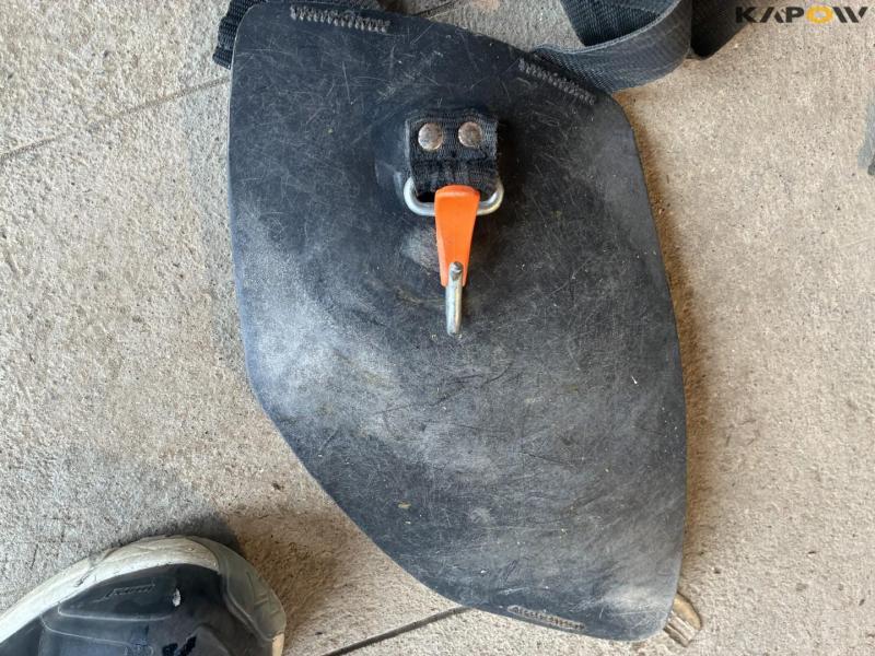 Stihl FS450 buskrydder med udstyr 22