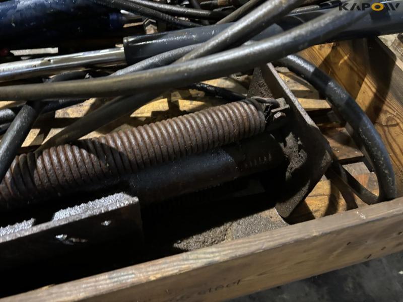 Støtteben og stempler 8