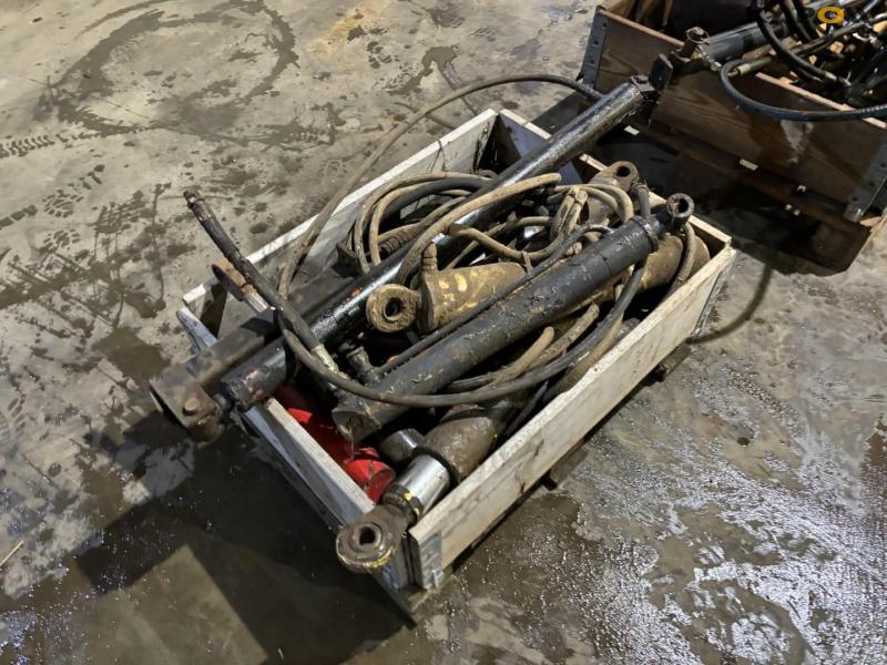 Støtteben og stempler 14