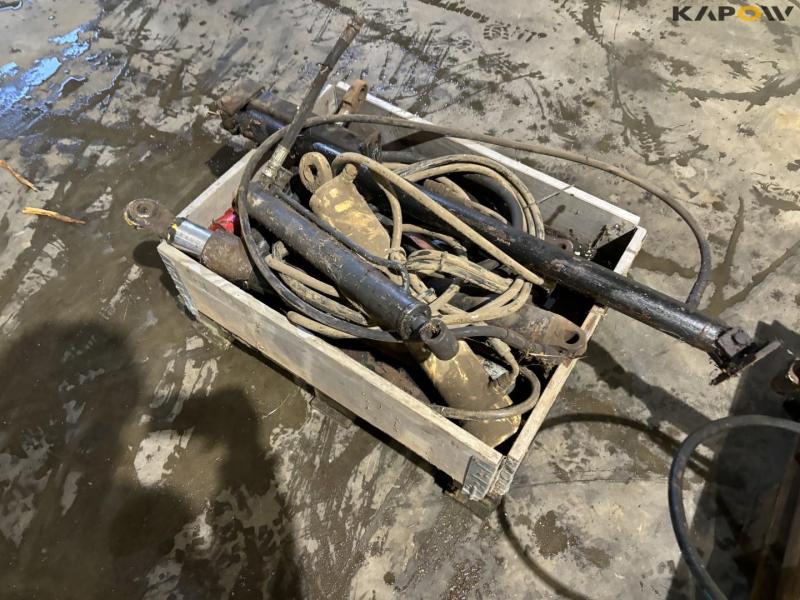 Støtteben og stempler 15