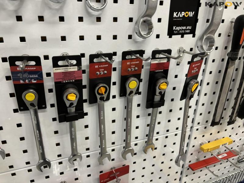 Stort parti Ringgaffelnøgler og diverse 34