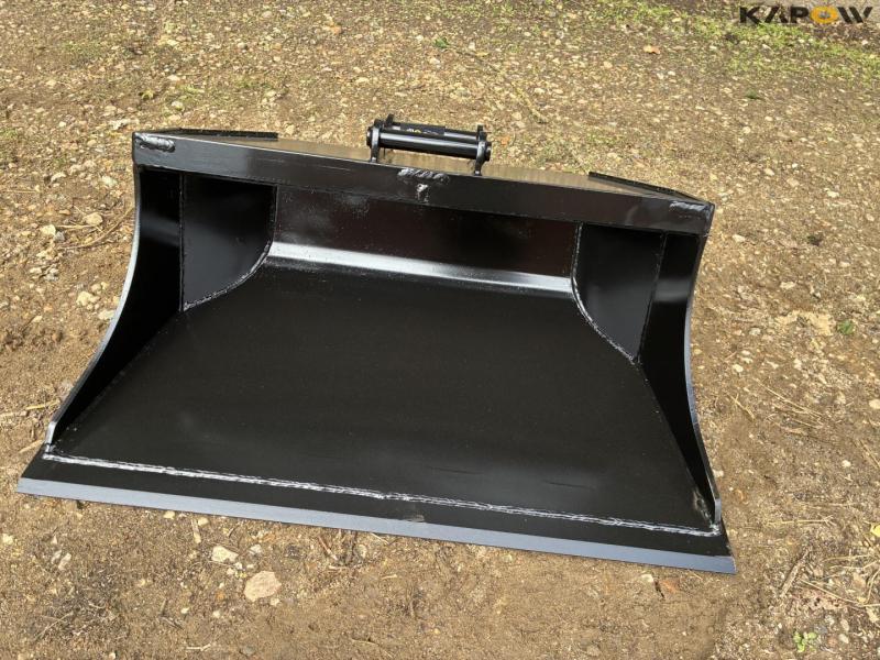 Svensker skovl 100cm med S30/150 hitch 2
