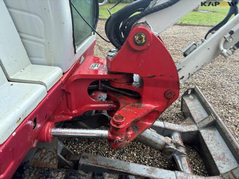 Takeuchi TB250 gravemaskine 21