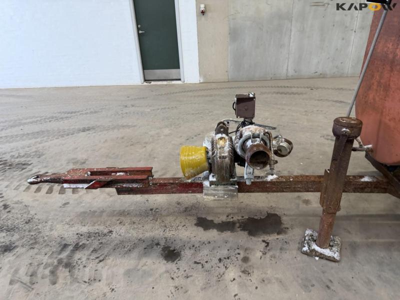 Tankvogn med pumpe 8