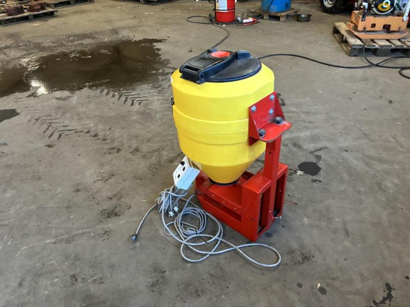 Technik-Plus spreder 4