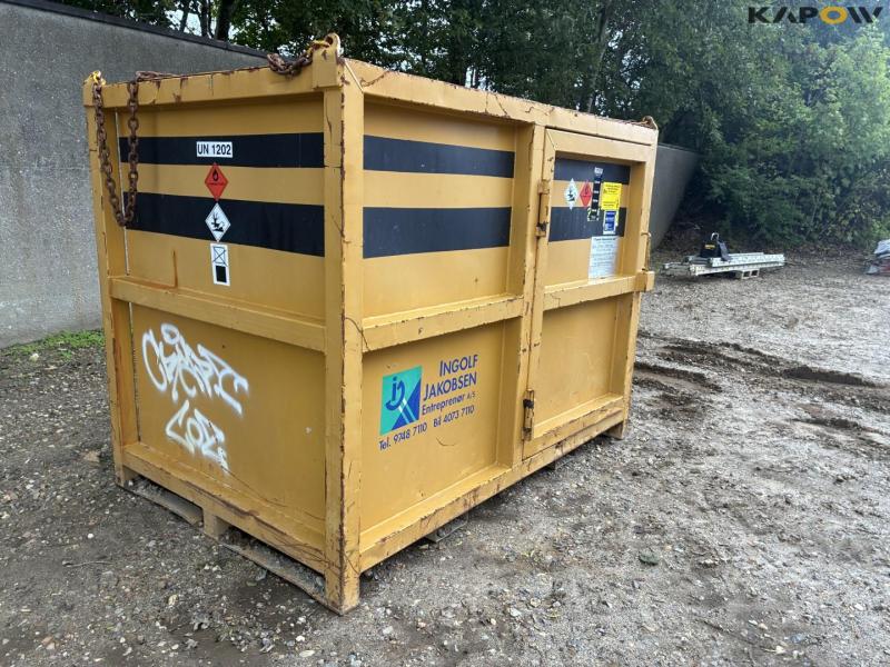 Thyholm brændstof container med pumpe 3