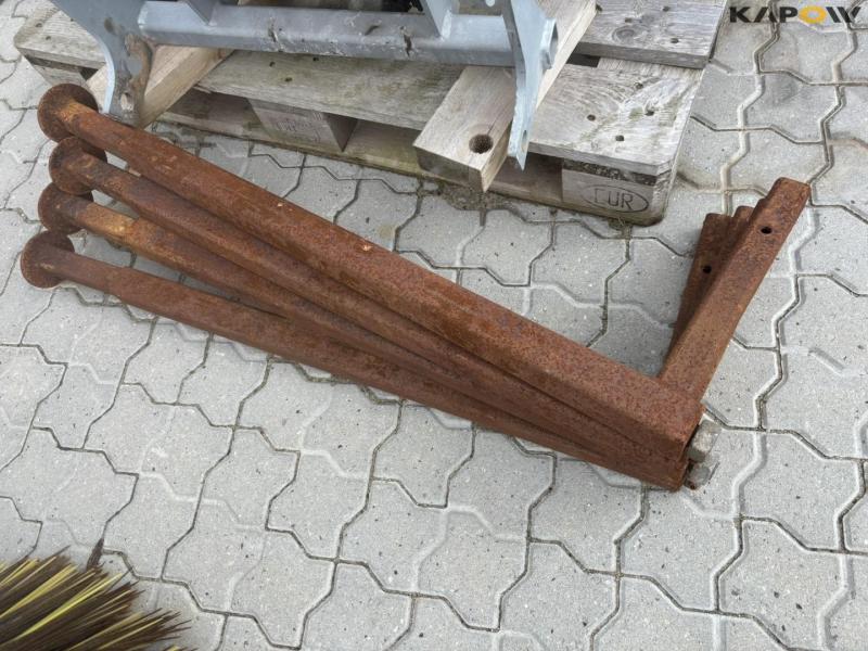 Timan Tool-Trac 245 redskabsbære 88