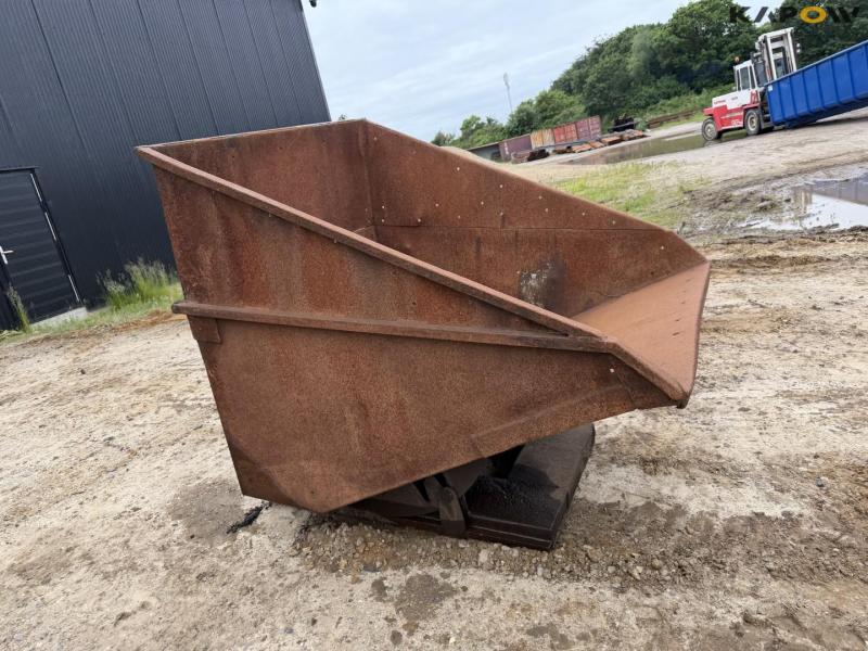 Tipcontainer til pallegafler 4