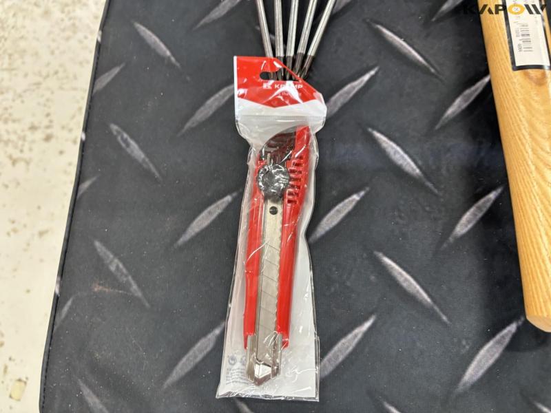 Topnøglesæt, værktøjskasse og diverse 12