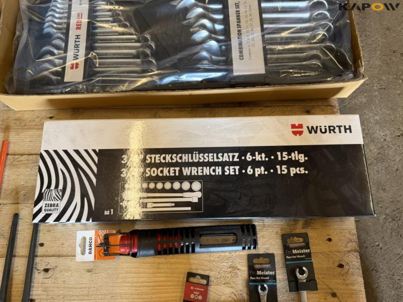 Topnøglesæt og ringgaffelnøglesæt 8