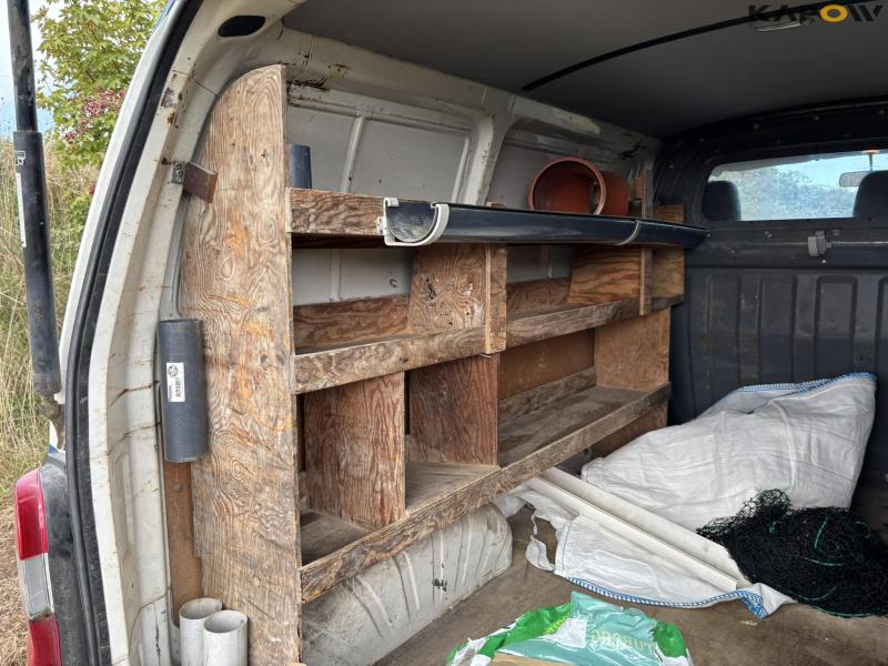 Toyota HIACE 2,5 kassevogn 72