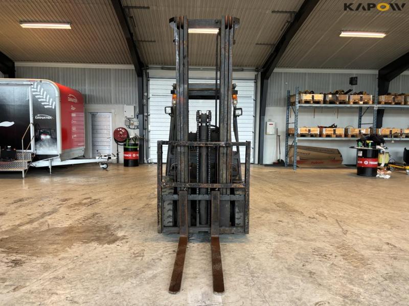 Toyota truck FD 30 2