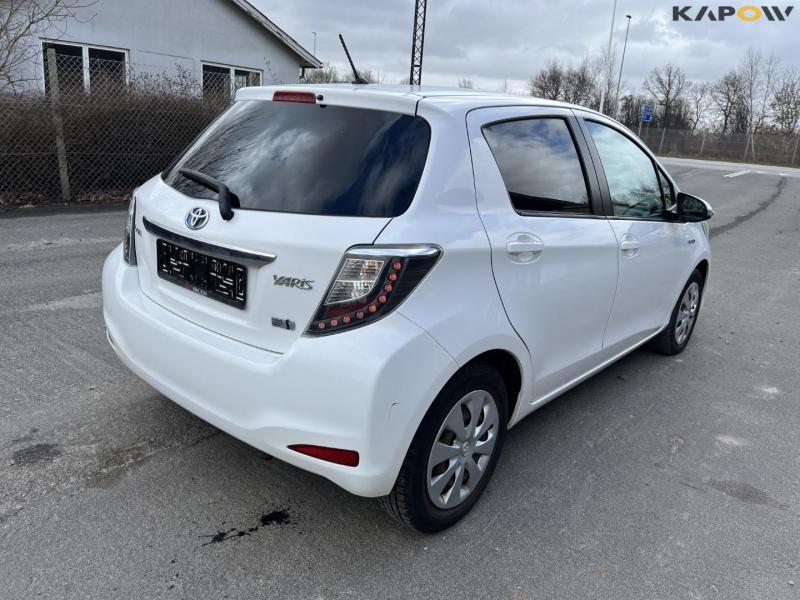Toyota Yaris hybrid personbil 5