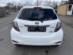 Toyota Yaris hybrid personbil 6