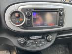 Toyota Yaris hybrid personbil 19