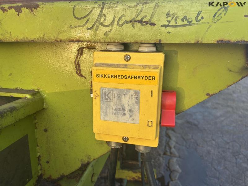 Transportbånd med kasse 10