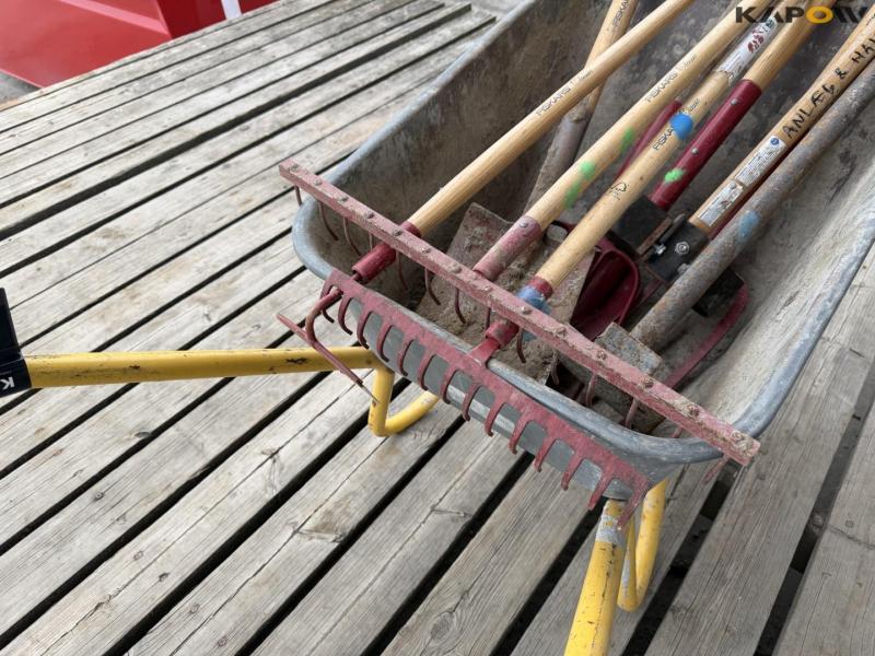 Trillebør og redskaber 11